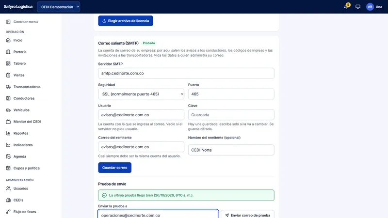 Pantalla de licencia con la configuración del correo saliente de la empresa y la última prueba de envío exitosa